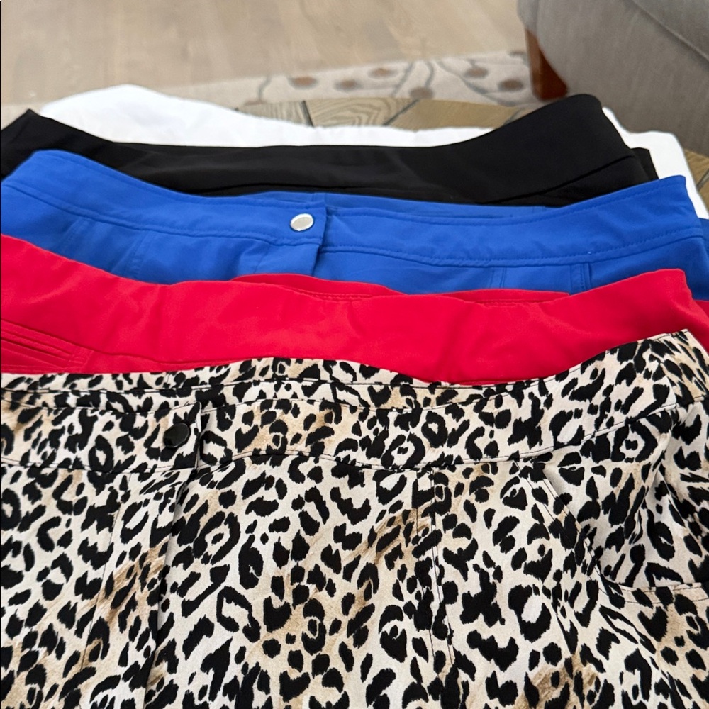 Chico’s Zenergy Lot of 5 Stylish Women's  Golf Skorts Excellent Condition